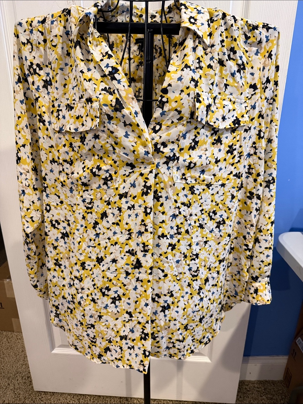 Ann Taylor Oversized Lightweight Yellow, Black and White Floral Blouse XL